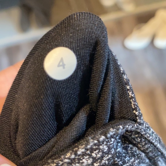 Lululemon leggings - Picture 4 of 4